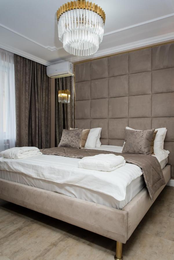 Rakhat Hotel Uralsk Eksteriør bilde